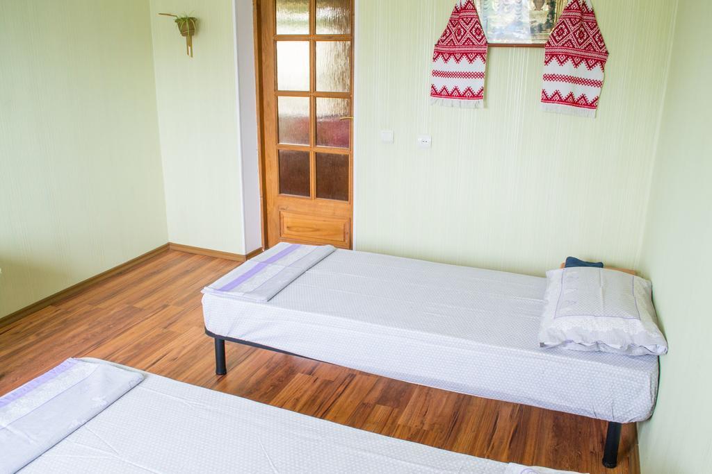 Guest House Cherepaha Kamianets-Podilskyi Εξωτερικό φωτογραφία